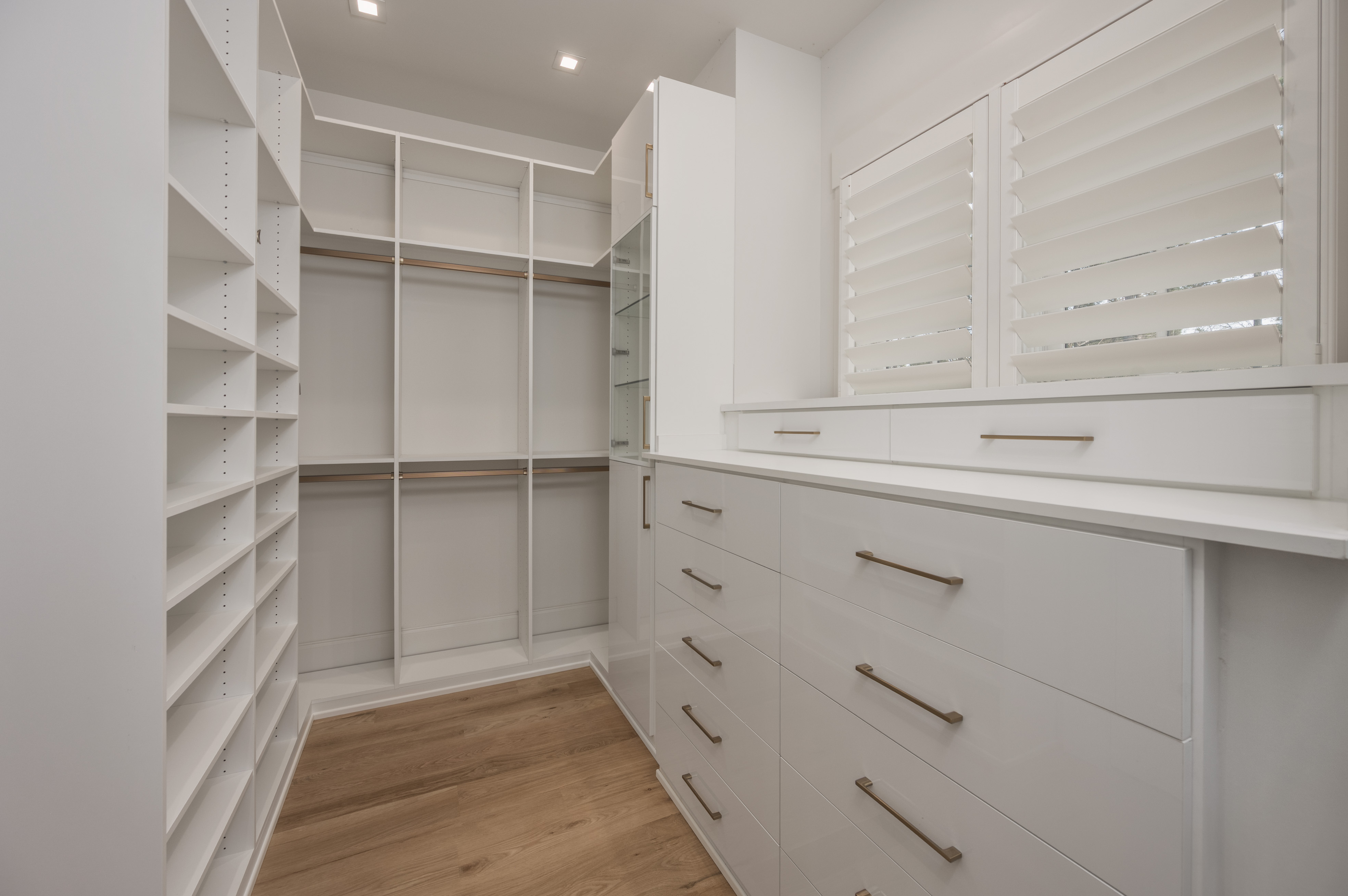 2661 Parrott's Pointe Road image 34